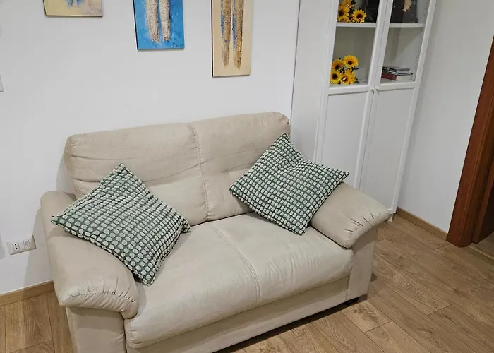 Studio Flat 381